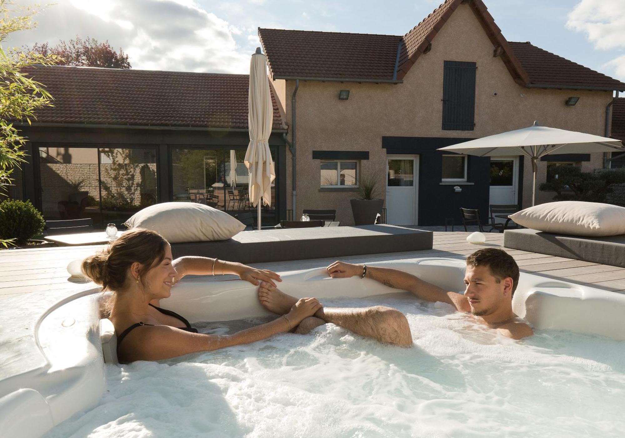 Hotel De France Montmarault Eksteriør billede
