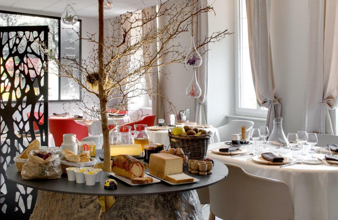 Hotel De France Montmarault Eksteriør billede